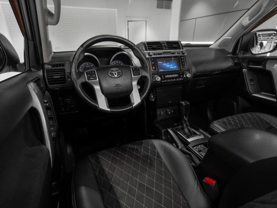 Toyota Land Cruiser Prado 150 Series Рестайлинг 1 Москва  - изображение 7