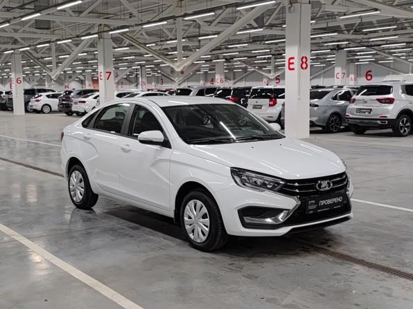 Lada (ВАЗ) Vesta I Рестайлинг (NG) с пробегом 2023 года, цена 1 349 000 рублей, 3906 км, седан, Автокод Объявления