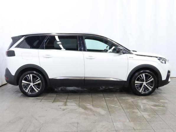 Peugeot 5008 II с пробегом 2019 года, цена 1 749 000 рублей, 183059 км, внедорожник, Автокод Объявления