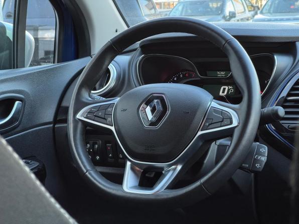 Renault Kaptur I Рестайлинг с пробегом 2020 года, цена 1 670 000 рублей, 75392 км, внедорожник, Автокод Объявления