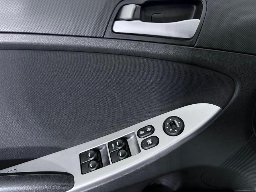 Hyundai Solaris I Рестайлинг Ростов-на-Дону  - изображение 15