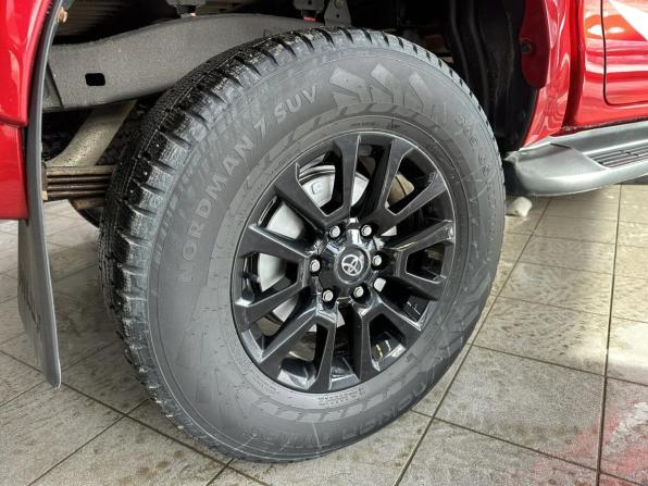 Toyota Hilux VIII Рестайлинг с пробегом 2022 года, цена 6 490 000 рублей, 33454 км, пикап, Автокод Объявления