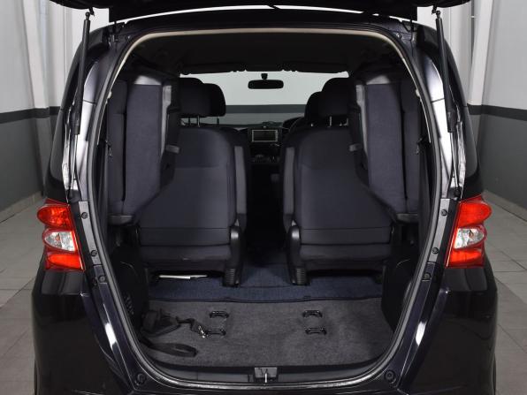 Honda Freed I с пробегом 2010 года, цена 994 995 рублей, 103672 км, компактвэн, Автокод Объявления