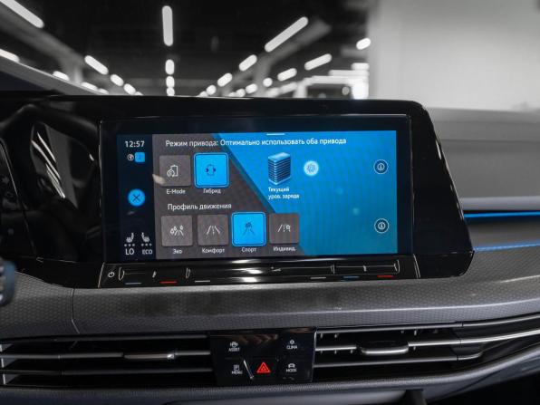Volkswagen Golf VIII с пробегом 2020 года, цена 2 980 000 рублей, 61063 км, хэтчбек, Автокод Объявления