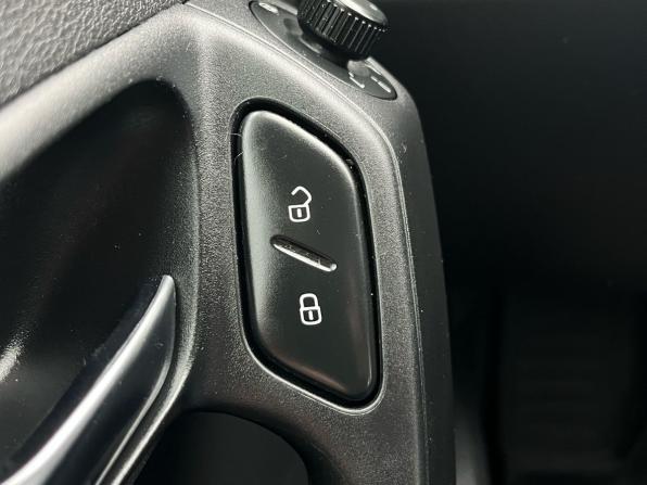 Volkswagen Polo V с пробегом 2011 года, цена 860 000 рублей, 90837 км, седан, Автокод Объявления