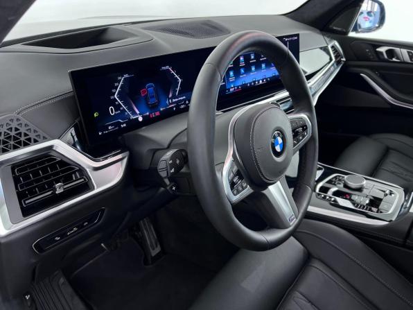 BMW X7 I (G07) Рестайлинг с пробегом 2025 года, цена 16 099 000 рублей, 3905 км, внедорожник, Автокод Объявления
