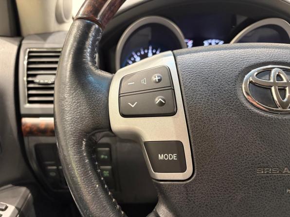 Toyota Land Cruiser 200 Series Рестайлинг 1 с пробегом 2013 года, цена 2 999 000 рублей, 294669 км, внедорожник, Автокод Объявления