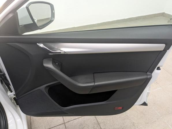 Skoda Octavia III (A7) Рестайлинг с пробегом 2019 года, цена 1 825 000 рублей, 126000 км, лифтбек, Автокод Объявления