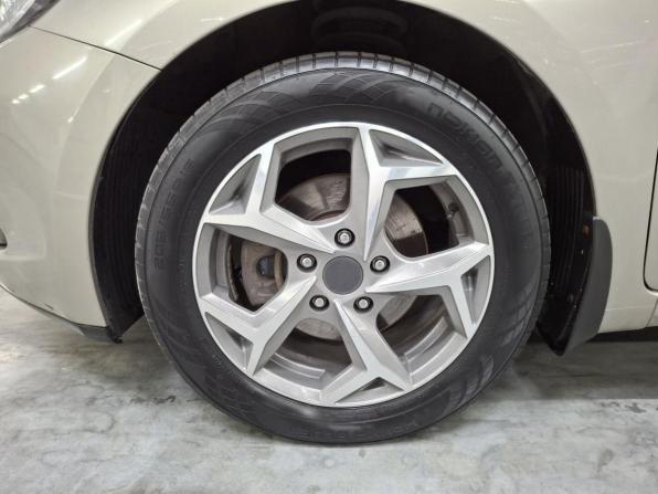 Kia Ceed II с пробегом 2013 года, цена 890 000 рублей, 215577 км, хэтчбек, Автокод Объявления