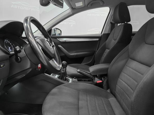 Skoda Octavia III (A7) с пробегом 2013 года, цена 1 350 000 рублей, 202000 км, лифтбек, Автокод Объявления