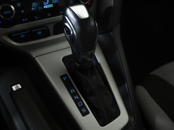 Ford Focus III с пробегом 2013 года, цена 899 777 рублей, 140903 км, хэтчбек, Автокод Объявления