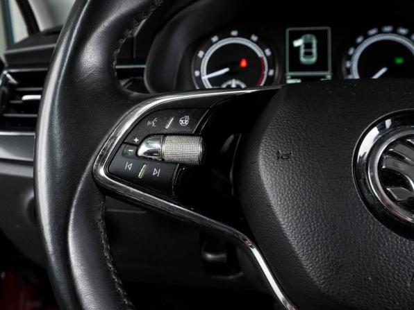Skoda Rapid II с пробегом 2021 года, цена 2 140 000 рублей, 38974 км, лифтбек, Автокод Объявления