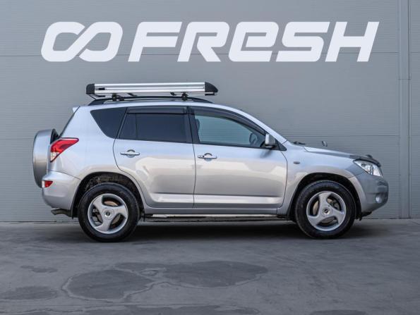 Toyota RAV4 II (XA20) Рестайлинг с пробегом 2006 года, цена 910 000 рублей, 303055 км, внедорожник, Автокод Объявления
