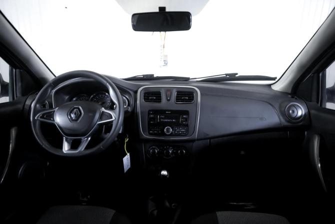 Renault Logan II Рестайлинг с пробегом 2019 года, цена 799 900 рублей, 150000 км, седан, Автокод Объявления