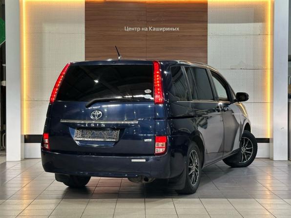 Toyota ISis I Рестайлинг с пробегом 2010 года, цена 1 049 000 рублей, 297611 км, компактвэн, Автокод Объявления