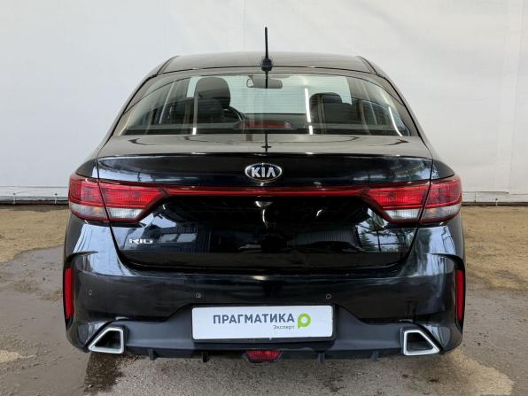 Kia Rio IV Рестайлинг с пробегом 2021 года, цена 1 820 000 рублей, 53049 км, седан, Автокод Объявления