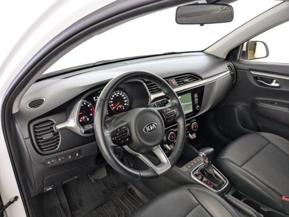 Kia Rio IV Рестайлинг с пробегом 2021 года, цена 2 040 000 рублей, 49442 км, хэтчбек, Автокод Объявления