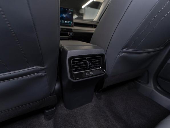 Toyota RAV4 VI (XA60) с пробегом 2026 года, цена 4 200 000 рублей, 50 км, внедорожник, Автокод Объявления