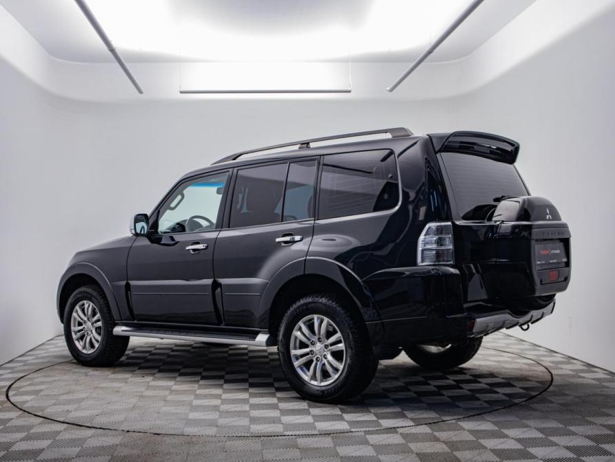 Mitsubishi Pajero IV Рестайлинг 2 Москва  - изображение 8