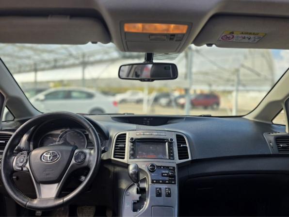 Toyota Venza I Рестайлинг с пробегом 2013 года, цена 2 024 000 рублей, 219926 км, внедорожник, Автокод Объявления