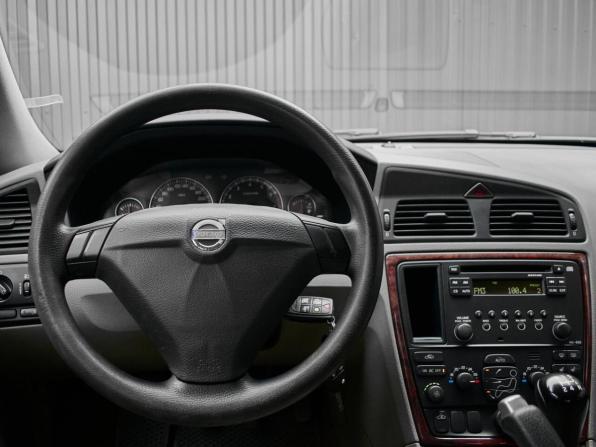 Volvo S60 I Рестайлинг с пробегом 2005 года, цена 750 000 рублей, 204495 км, седан, Автокод Объявления