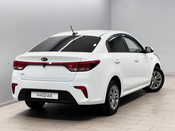 Kia Rio IV с пробегом 2019 года, цена 1 410 000 рублей, 92007 км, седан, Автокод Объявления