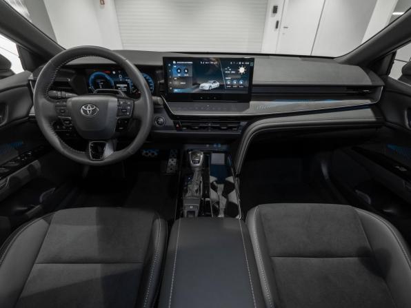 Toyota Camry IX (XV80) China Market с пробегом 2026 года, цена 4 500 000 рублей, 15 км, седан, Автокод Объявления
