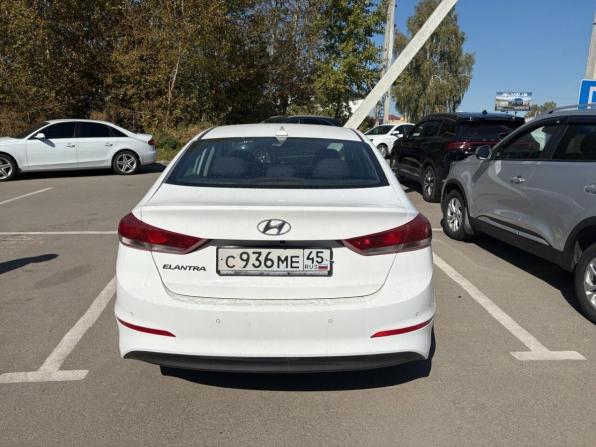 Hyundai Elantra VI (AD) с пробегом 2018 года, цена 1 580 000 рублей, 93000 км, седан, Автокод Объявления
