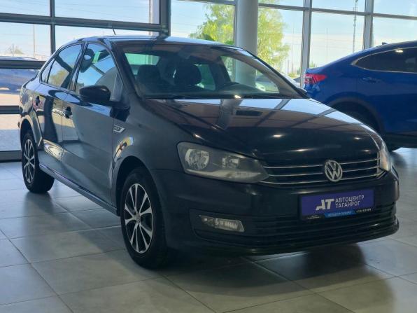 Volkswagen Polo V Рестайлинг с пробегом 2018 года, цена 1 399 000 рублей, 143922 км, седан, Автокод Объявления