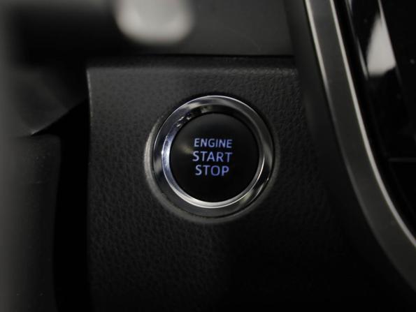 Toyota Camry VIII (XV70) Рестайлинг с пробегом 2021 года, цена 1 639 000 рублей, 239000 км, седан, Автокод Объявления