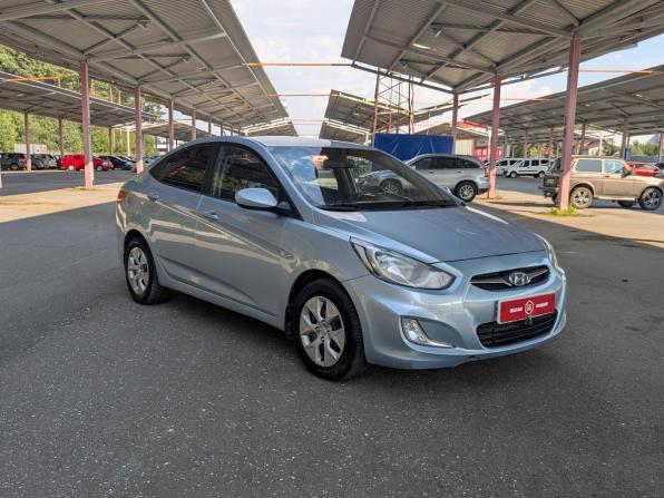 Hyundai Solaris I с пробегом 2011 года, цена 648 900 рублей, 242000 км, седан, Автокод Объявления