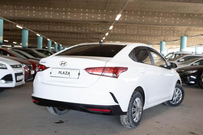 Hyundai Solaris II Рестайлинг с пробегом 2022 года, цена 1 719 000 рублей, 71243 км, седан, Автокод Объявления