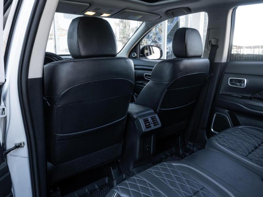 Mitsubishi Outlander III Рестайлинг 3 Ставрополь  - изображение 11