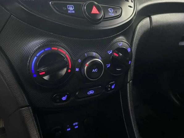 Hyundai Solaris I Рестайлинг с пробегом 2014 года, цена 557 000 рублей, 263842 км, седан, Автокод Объявления