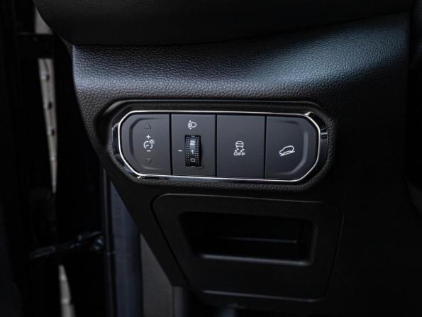 Haval Jolion I с пробегом 2023 года, цена 1 680 000 рублей, 90632 км, внедорожник, Автокод Объявления