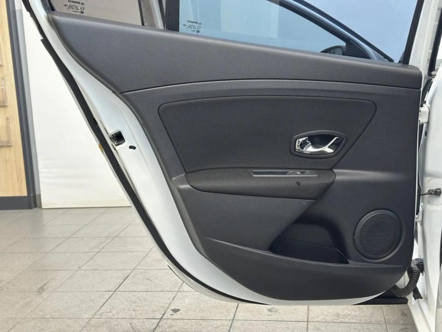 Renault Fluence I Рестайлинг Барнаул  - изображение 17