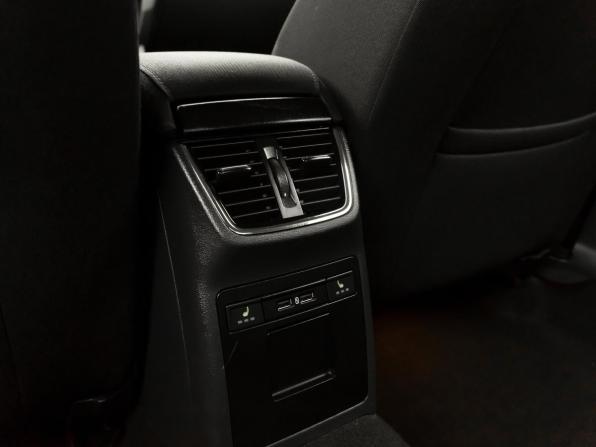 Skoda Octavia III (A7) Рестайлинг с пробегом 2019 года, цена 2 330 000 рублей, 85355 км, лифтбек, Автокод Объявления