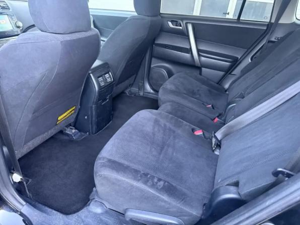 Toyota Highlander II (XU40) Рестайлинг с пробегом 2012 года, цена 1 745 000 рублей, 356283 км, внедорожник, Автокод Объявления