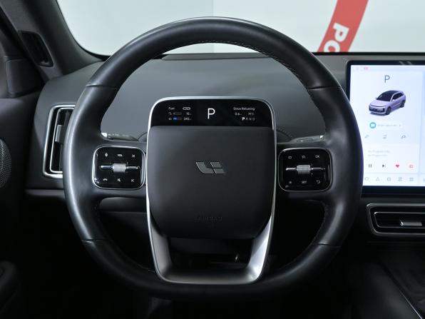 Li Auto (Lixiang) L6 I с пробегом 2024 года, цена 6 100 000 рублей, 19000 км, внедорожник, Автокод Объявления