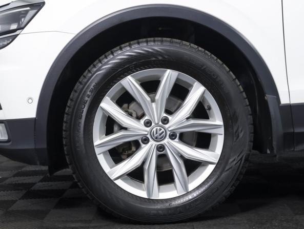 Volkswagen Tiguan II с пробегом 2017 года, цена 2 299 000 рублей, 179729 км, внедорожник, Автокод Объявления