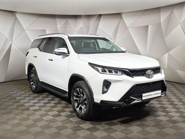 Toyota Fortuner II Рестайлинг с пробегом 2021 года, цена 4 395 000 рублей, 47432 км, внедорожник, Автокод Объявления