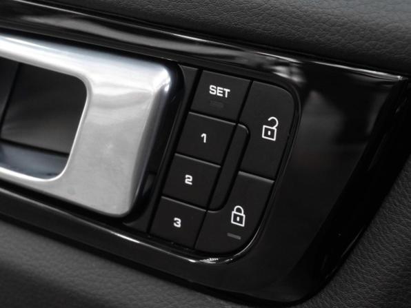 Porsche Cayenne III с пробегом 2022 года, цена 12 400 000 рублей, 65612 км, внедорожник, Автокод Объявления