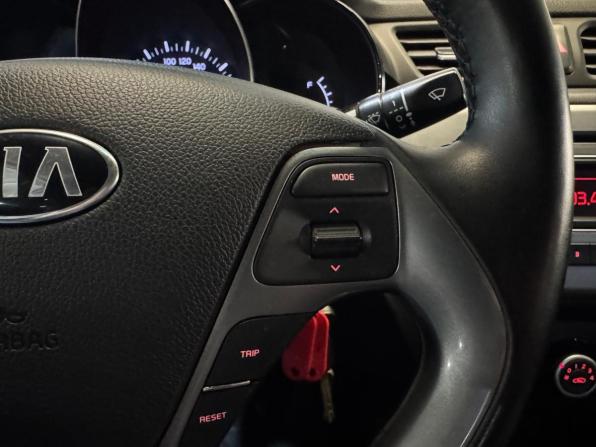 Kia Rio III Рестайлинг с пробегом 2016 года, цена 919 000 рублей, 129280 км, седан, Автокод Объявления