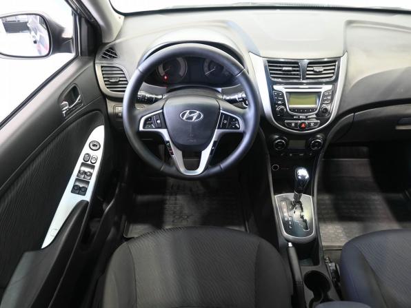 Hyundai Solaris I с пробегом 2011 года, цена 829 900 рублей, 220000 км, седан, Автокод Объявления