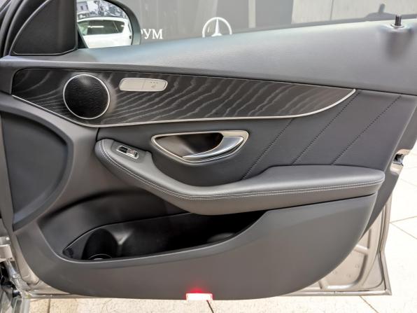 Mercedes-Benz C-Класс IV (W205) Рестайлинг с пробегом 2019 года, цена 3 655 000 рублей, 77893 км, седан, Автокод Объявления