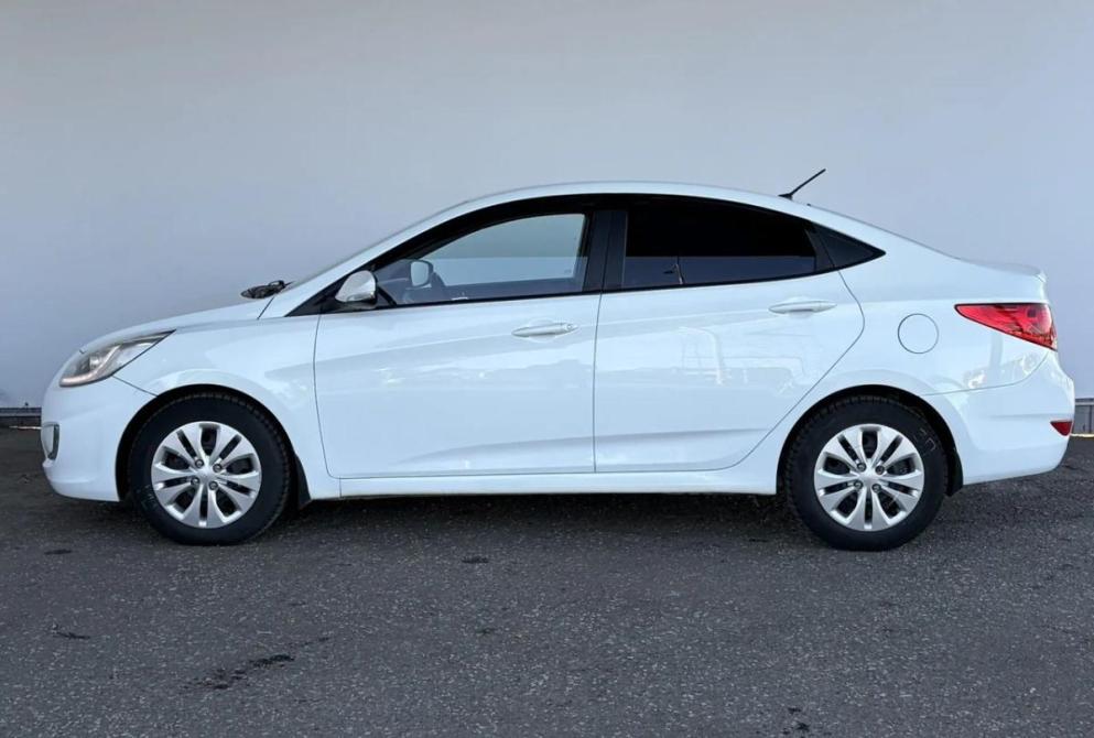 Hyundai Solaris I Киров  - изображение 8