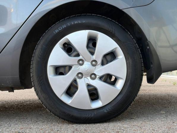 Kia Rio III Рестайлинг с пробегом 2017 года, цена 1 099 000 рублей, 97265 км, седан, Автокод Объявления