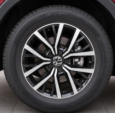Volkswagen Tiguan II Рестайлинг с пробегом 2021 года, цена 2 450 000 рублей, 107360 км, внедорожник, Автокод Объявления