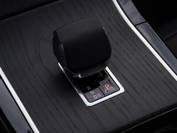 Land Rover Range Rover Evoque II Рестайлинг с пробегом 2024 года, цена 5 237 000 рублей, 1476 км, внедорожник, Автокод Объявления