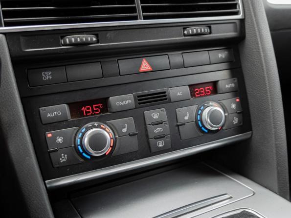 Audi A6 III (C6) Рестайлинг с пробегом 2009 года, цена 1 069 000 рублей, 210520 км, седан, Автокод Объявления